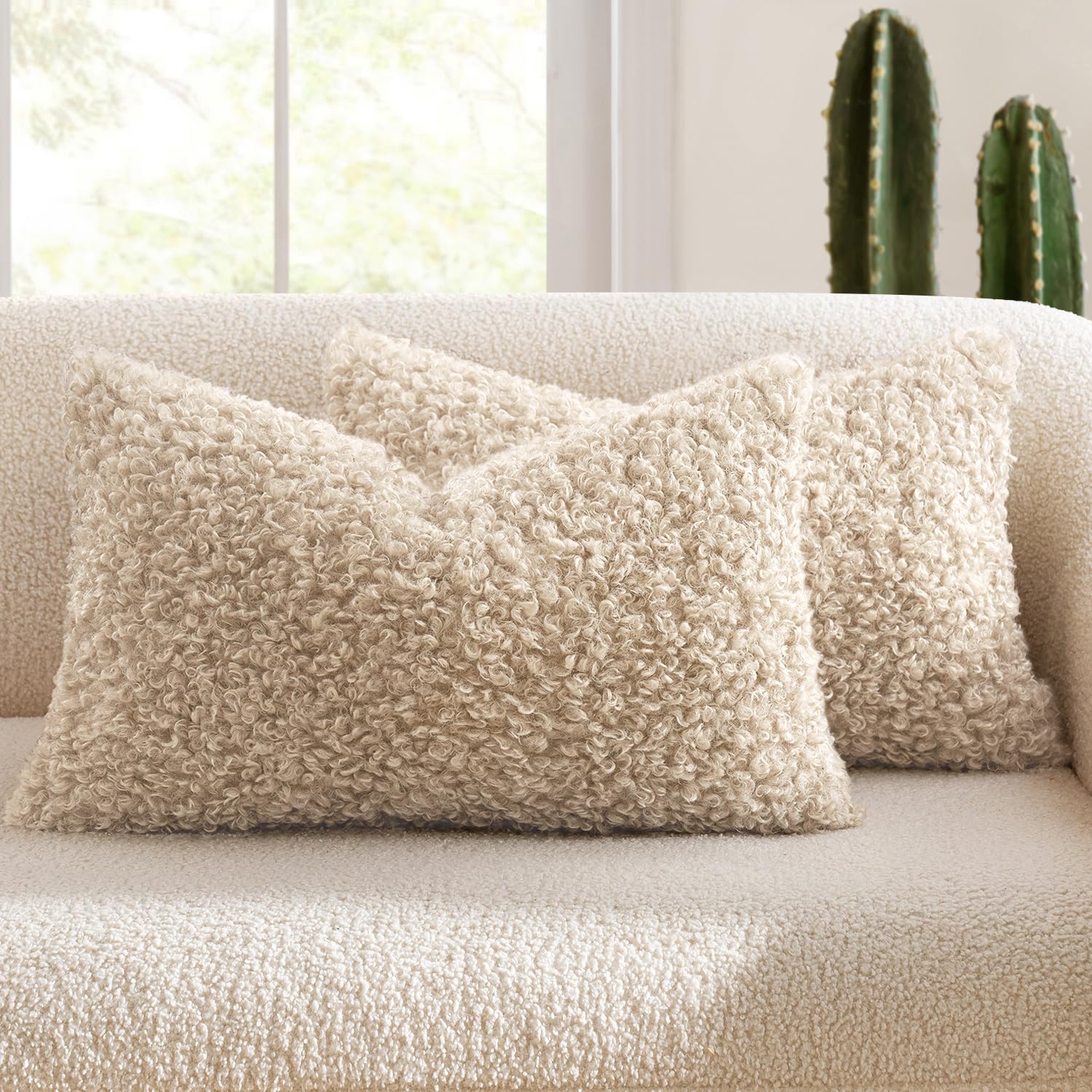 Amazon.com: MIULEE Decorative Faux Fur Pillow Covers Lumbar Sherpa